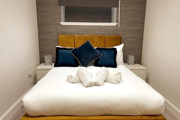 Lovely 3 Bedroom Apartment With Private Garden In Edinburgh City Centre المظهر الخارجي الصورة