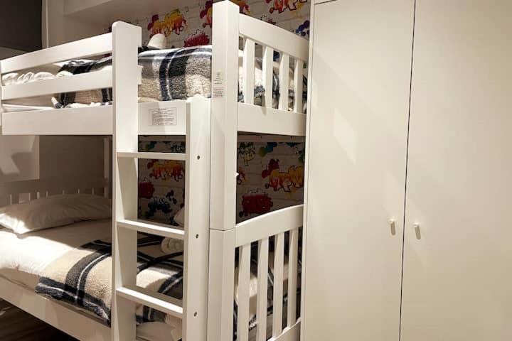 Lovely 3 Bedroom Apartment With Private Garden In Edinburgh City Centre المظهر الخارجي الصورة