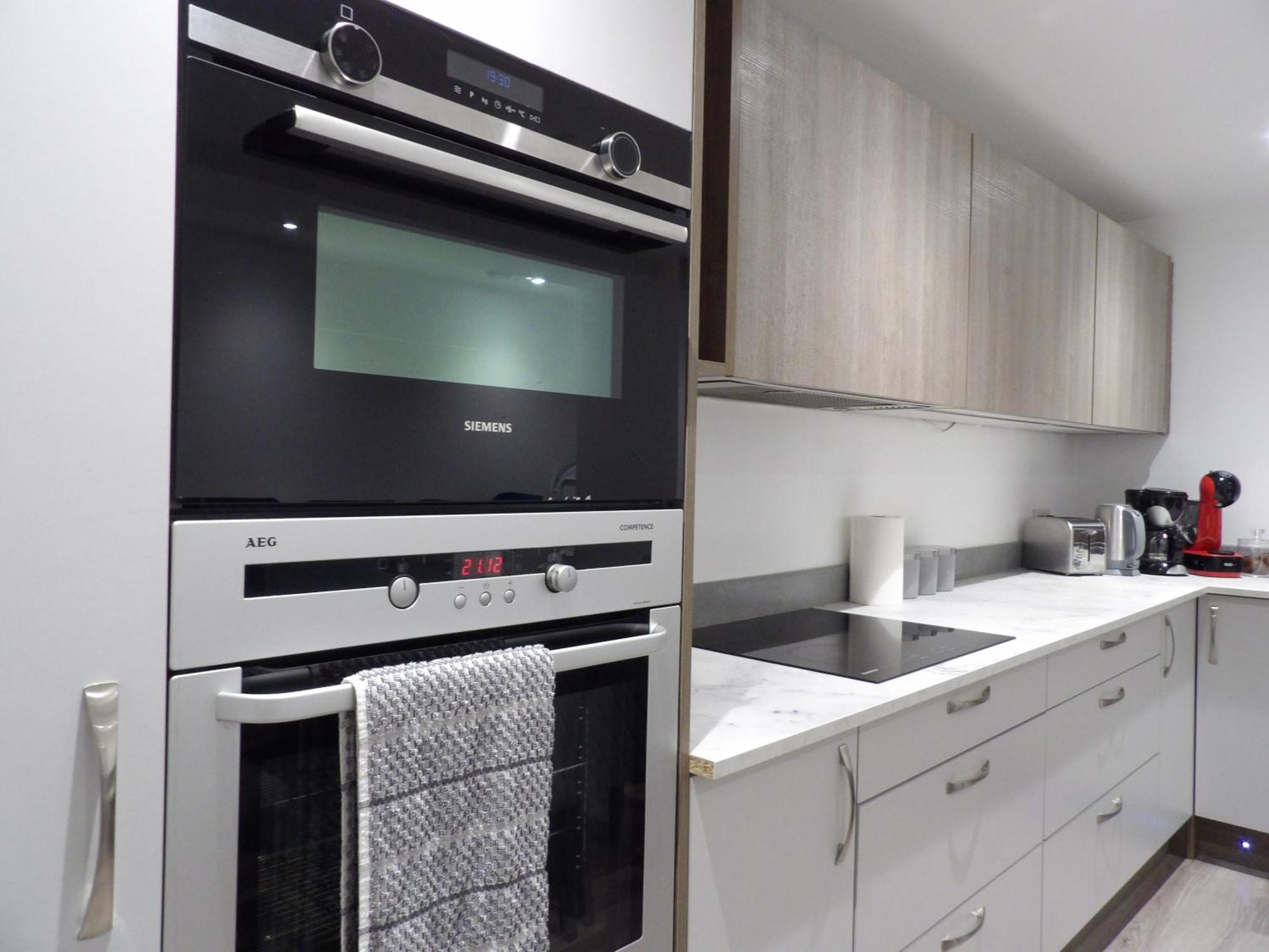 Lovely 3 Bedroom Apartment With Private Garden In Edinburgh City Centre المظهر الخارجي الصورة