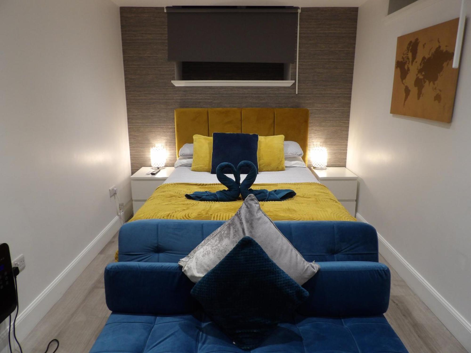 Lovely 3 Bedroom Apartment With Private Garden In Edinburgh City Centre المظهر الخارجي الصورة